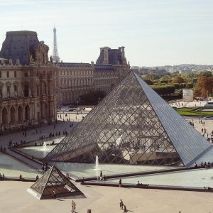 Domiciliation d'entreprise Paris 1 - Quartier du Louvre